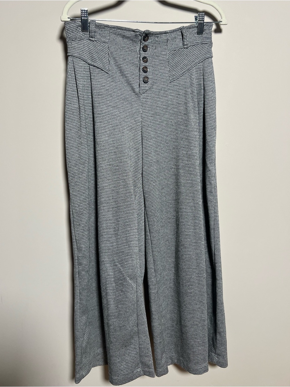 Anthropologie Maeve Black and White Micro Houndstooth Culotte Pants